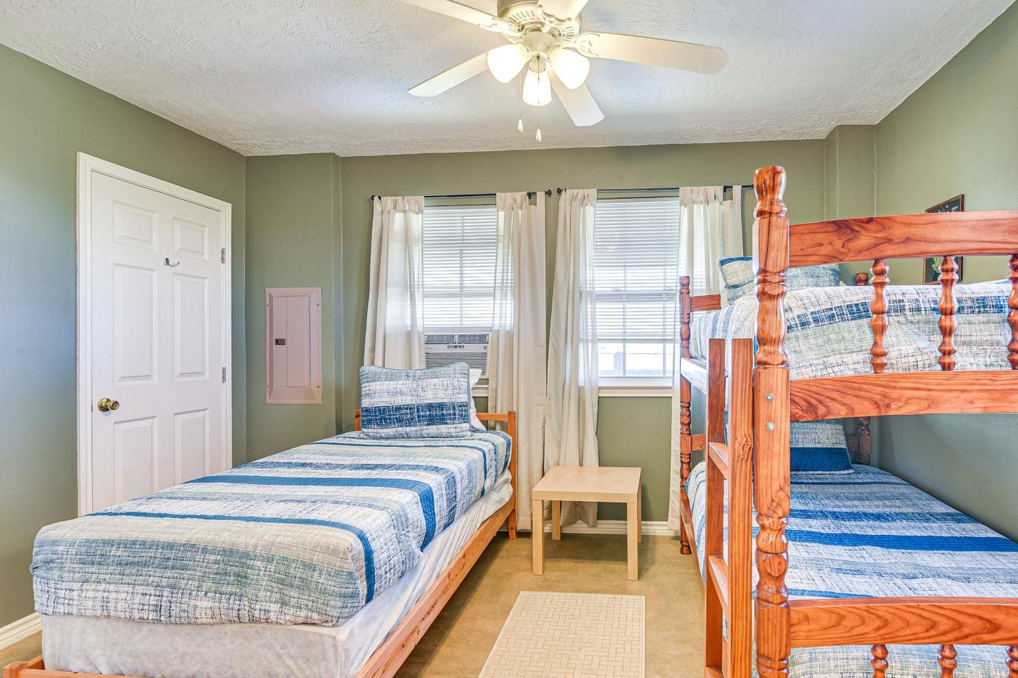 Crystal Beach Home With 2 Grills Walk To Shore! Exterior foto